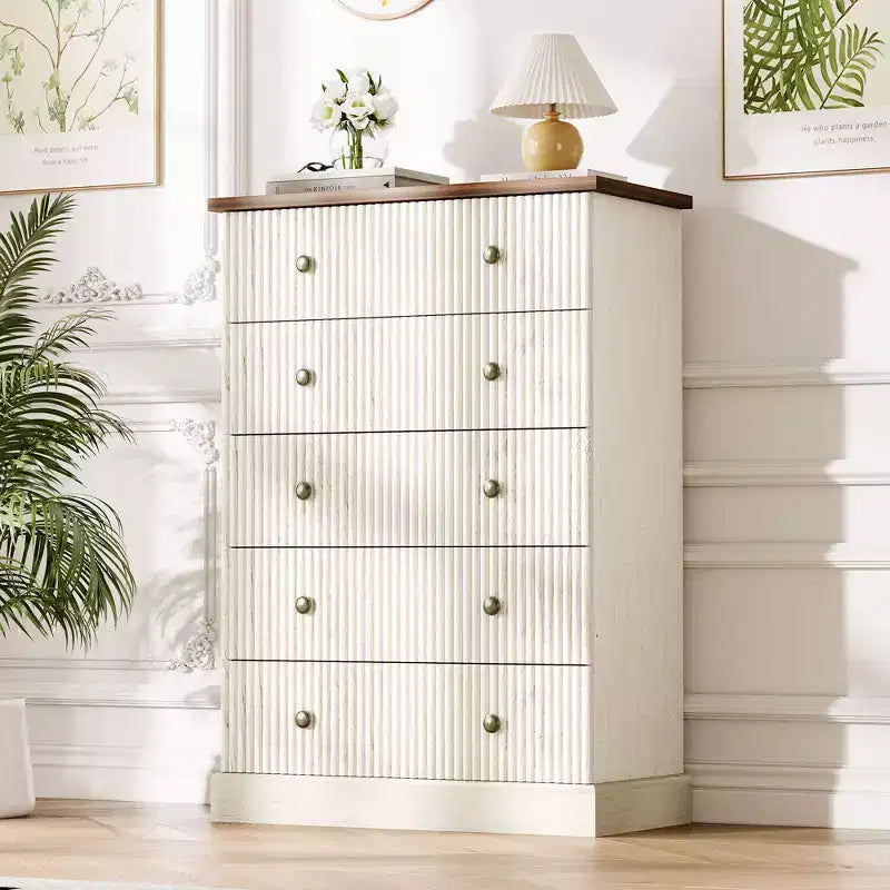 Cómoda horizontal acanalada, cómoda de madera con tiradores metálicos, moderna