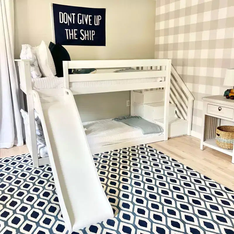 Litera baja doble sobre doble con tobogán y escaleras, cama de plataforma de madera maciza para niños, 14 barandillas